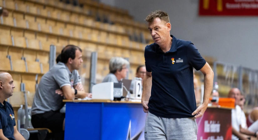 Keretet hirdetett Gasper Okorn az észtek elleni vb-selejtezőre