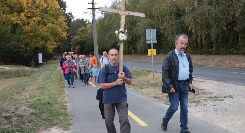 Zalaegerszegért imádkoztak – különleges zarándoklat járta be a várost