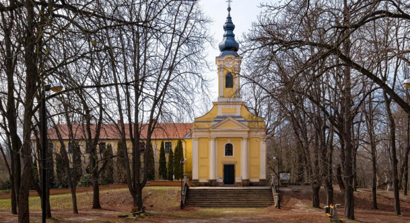 Mária-napi búcsú a váci Hétkápolna kegyhelyen