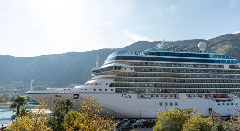 A Bahamák helyett a hideg Kanadában kötött ki több mint 5000 hajóutas