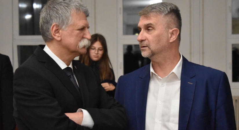 Kioktatta a pápai Fidesz az elégedetlenkedő hölgyet – „csak figyelmesen meg kell hallgatni”