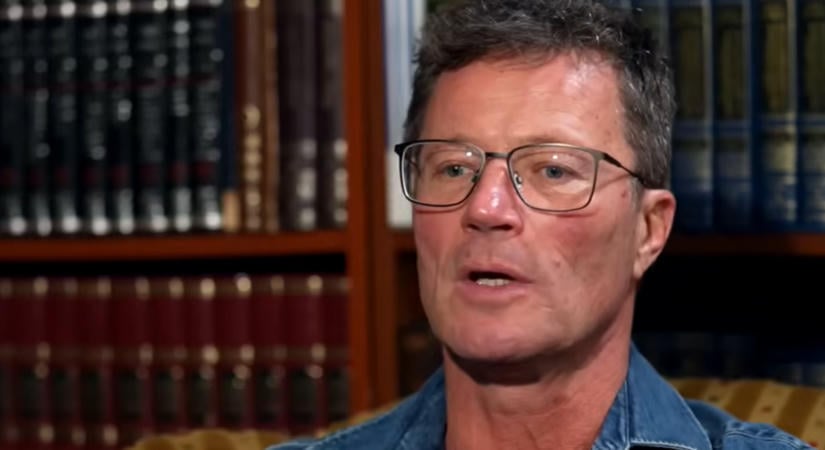 Tündéri fotón Stohl András unokája: A 3 éves Róza szőke fürtjeitől elolvadtak a rajongók