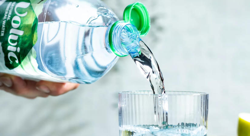 Több mint 50 millió eurót ruház be Volvic-üzemébe a Danone
