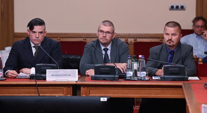 Teljes rehabilitációt kérnek a Covid-oltás megtagadásáért elbocsátott katonák