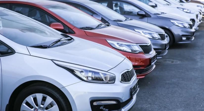 38 éves, de patika Lada Samara eladó Vasban, még a Merkuros számlája is megvan