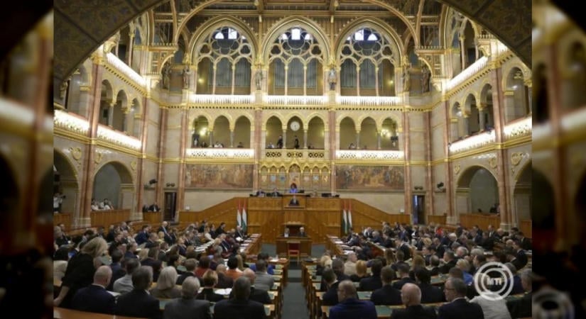 100 milliárd forintos közútfejlesztési és kátyúmentesítési program indul 2027-től