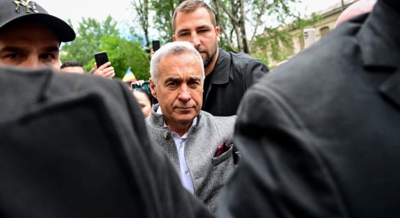 Lehallgatókészülékek után kutathatott Georgescu, újabb eljárás indult a volt román elnökjelölt ellen