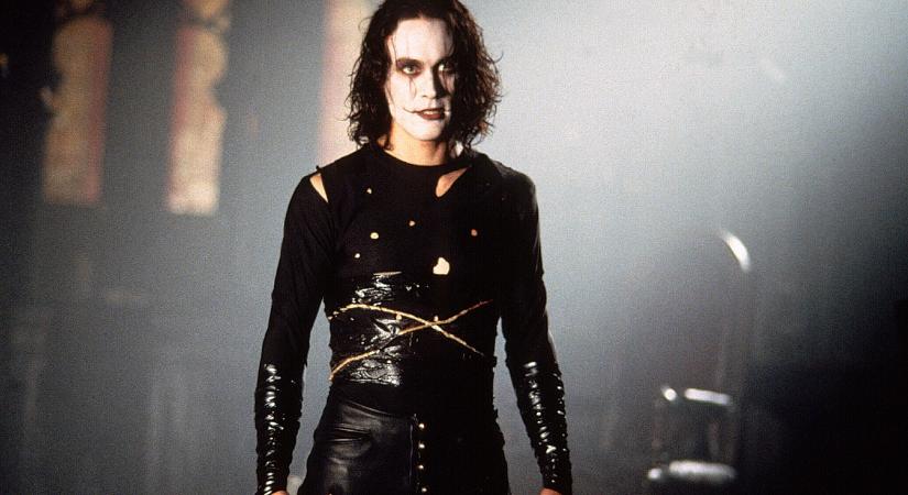 Egy halálos lövés krónikája: 30 éve halt meg Brandon Lee A holló forgatásán