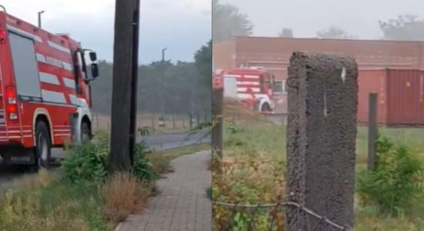 Vészhelyzet Nyírbátorban! Bútorbolt gyulladt ki, két város tűzoltói vonultak! (videóval)