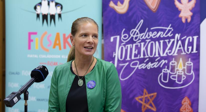 Hét civil szervezet közötti összefonódás miatt tesz feljelentést a kormány