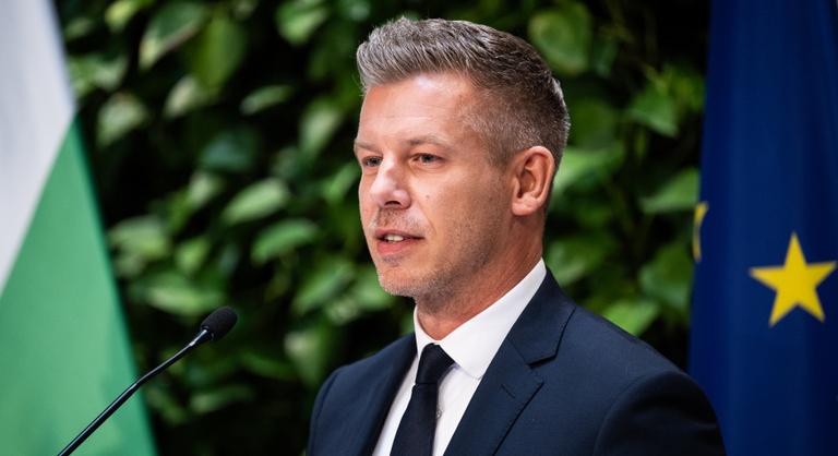 Magyar Péter bejelentette, több adónemet is eltörölnek