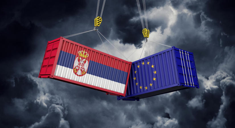 Kos: Mladić földi maradványainak Szerbiába szállítása befolyásolhatja az ország EU-s útját