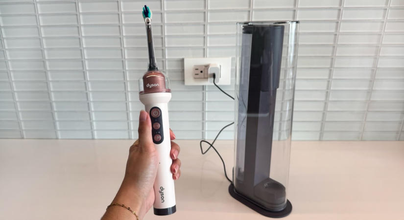 Beázás, túlmelegedés, oxidáció – Nem indul jól a Dyson fogkeféjének pályafutása