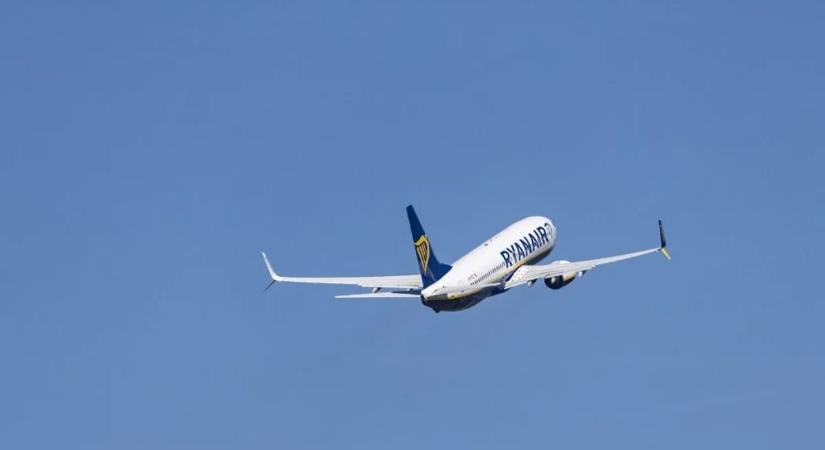 Részegen zaklathatta a légiutas-kísérőt, bilincsben vitték el a turistát Mallorcán