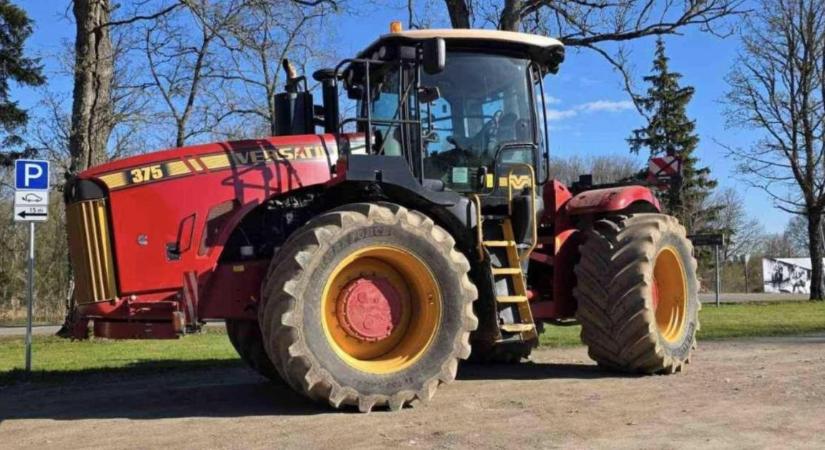 Versatile 375: 375 lóerős Cummins-erőgép egygazdás előélettel, erre érdemes figyelni