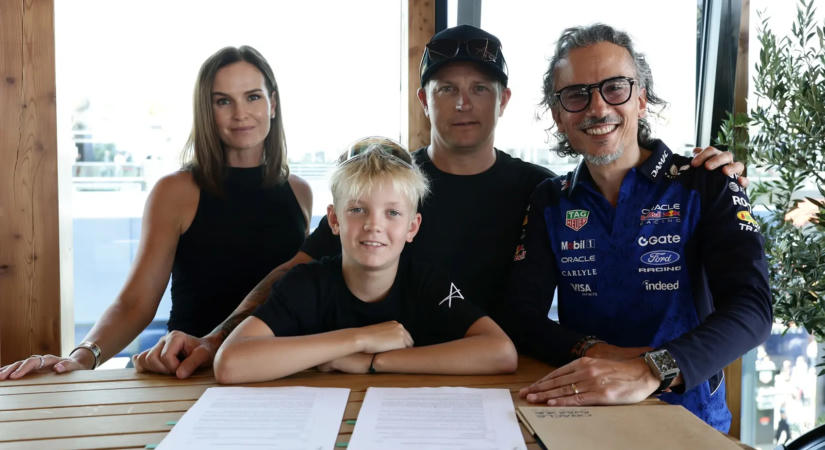 Bejelentették: Kimi Räikkönen fia hivatalosan is a Red Bull juniorcsapatának tagja lett