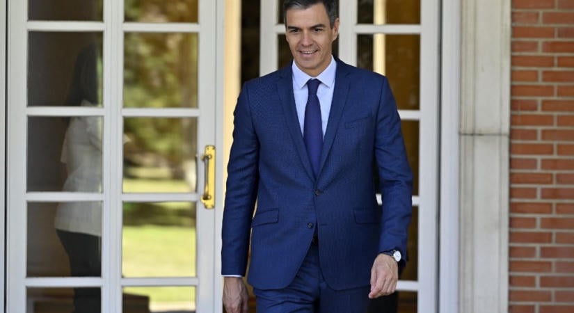A spanyol miniszterelnök előrehozott választásokat írt ki