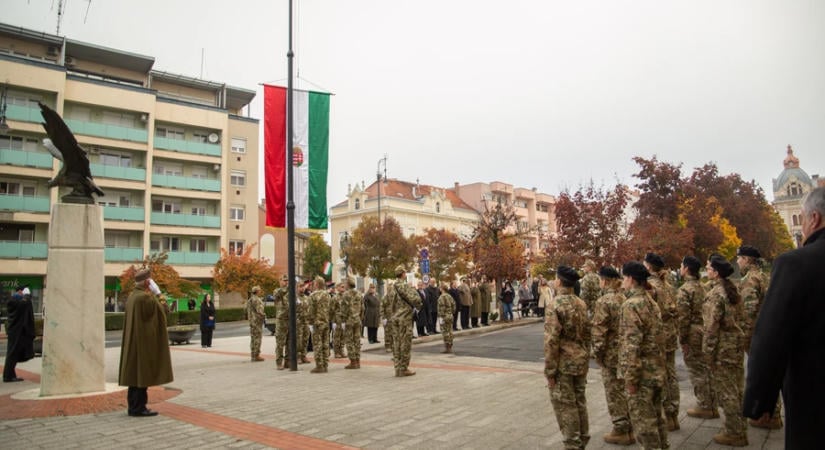 Főhajtás ’56 emléke előtt - frissítve!