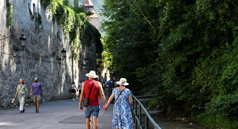 Gyengélkedő turizmus: hiába jött több külföldi, nem tudták kompenzálni a hazai vendégek elmaradását