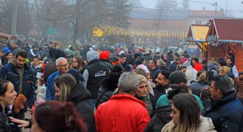 Még véget sem ért a szüret, Ozorán már a karácsonyra készülnek