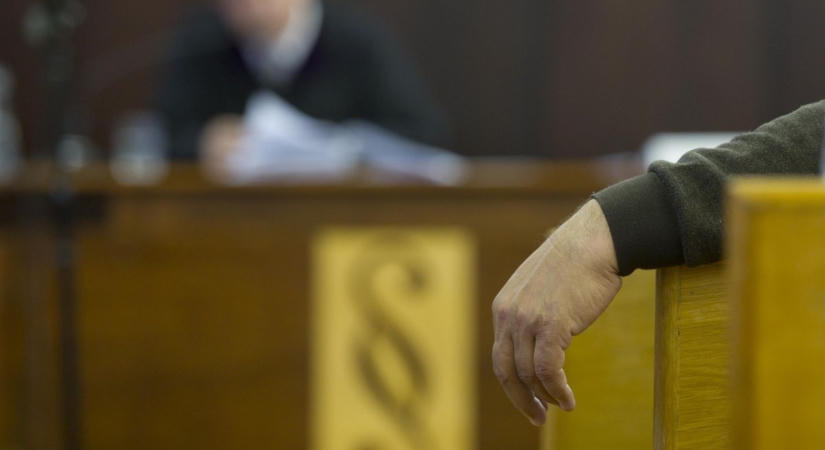 Csalással jutott közel 300 millió forintos támogatáshoz egy tatai cég