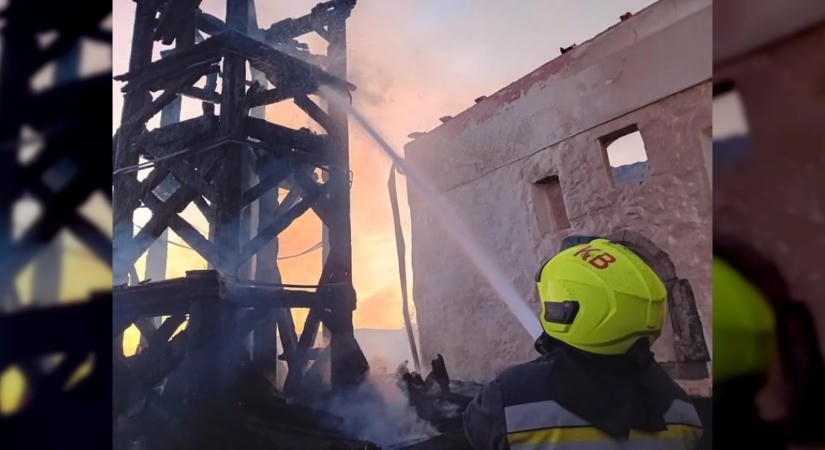 Súlyos tűzeset Radostyánban: leégett a helyi templom