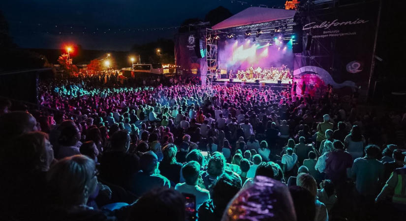 Félidőhöz érkezett a jubileumi Művészetek Völgye – még öt napig tart a kulturális ünnep