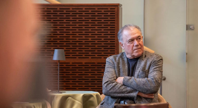 Hatalmas elismerést kap Gáspár Sándor, rangos díjat vehet át a szentesi színész