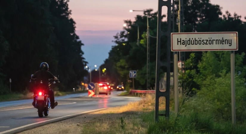 Kitiltják az autókat Hajdúböszörmény belvárosából, itt vannak a részletek!