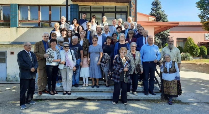 A Bél Mátyás-díjas megyei elnököt is köszöntötte Bátán a honismereti egyesület és a szövetség (GALÉRIA)