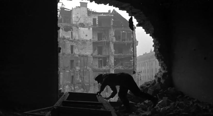 Golyózáporban is életeket mentettek: Így álltak helyt a tűzoltók 1956-ban