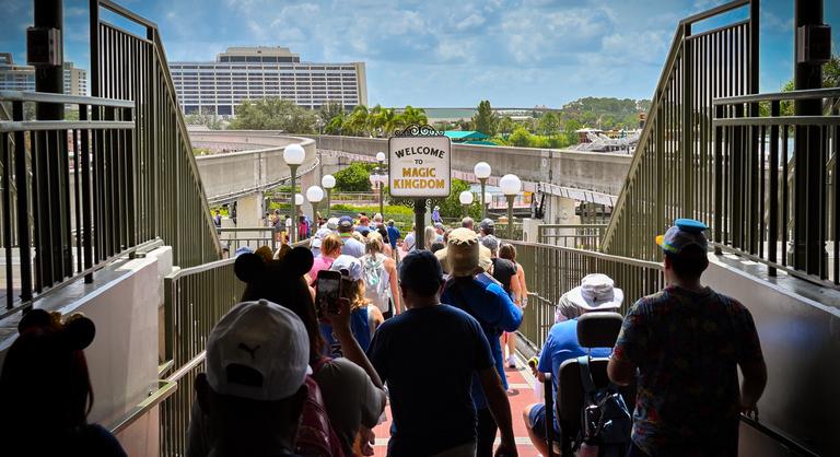 Átok ül a Disney Worldön, egy hónap alatt öten haltak meg