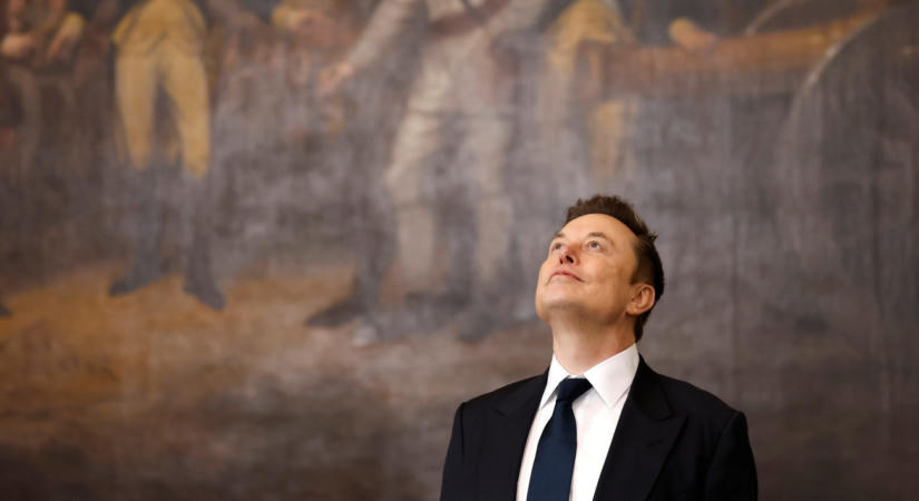 Volodimir Zelenszkij kitüntette Elon Muskot, ám volt egy kérése is