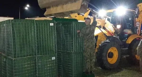 Lengyelország megerősíti az Ukrajnával közös határát és új erődítményeket épít az orosz fenyegetés miatt