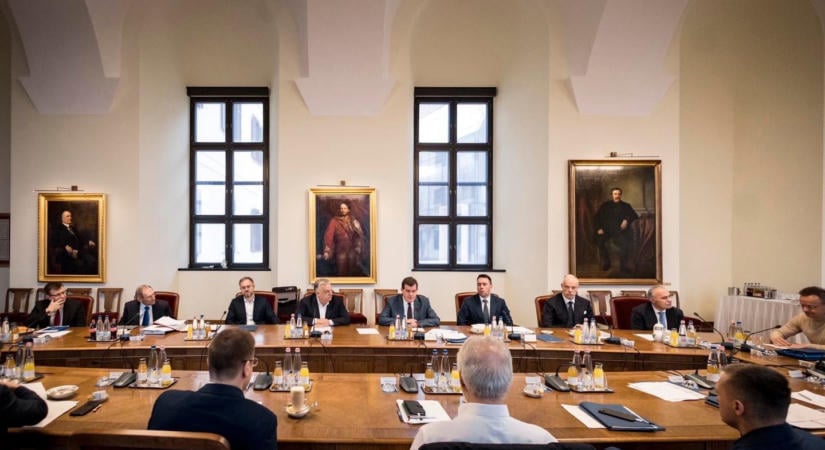 Kinyílnak Orbánék titkos fiókjai: kiderül, miről döntöttek a zárt ajtók mögött