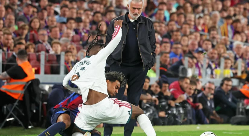 Mourinho: A VAR elaludt, Cancelót ki kellett volna állítani