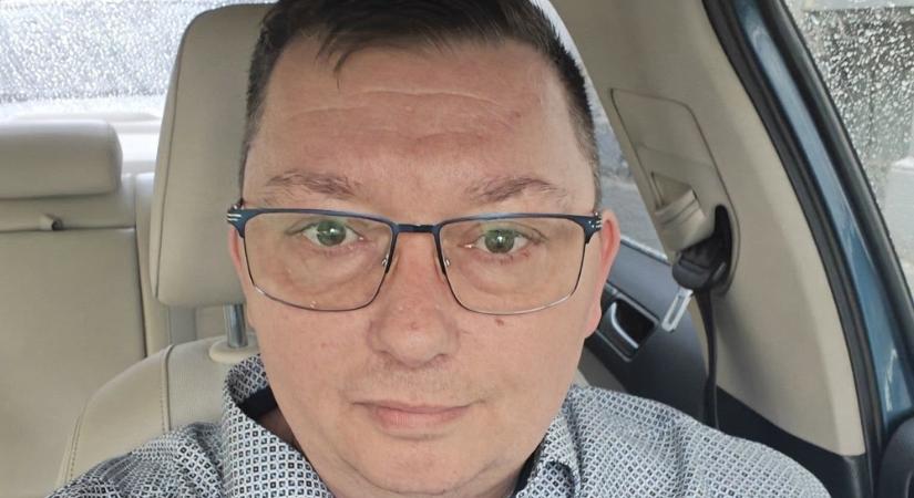 Szakács az Ugytudjuk.hu-nak: "A hatóság mindent átkutatott nálam. Terrora alkalmas eszközöket kerestek."
