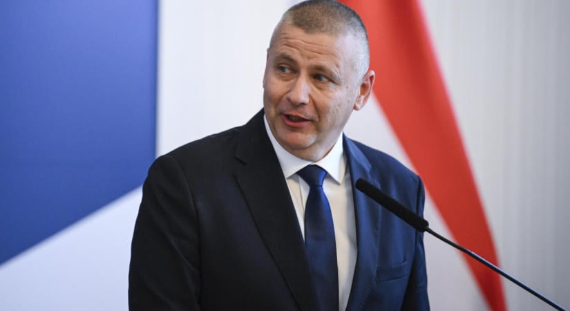 Bejelentést tett Ruszin-Szendi Romulusz: számos felújítási projekt indul el a magyar honvédségnél