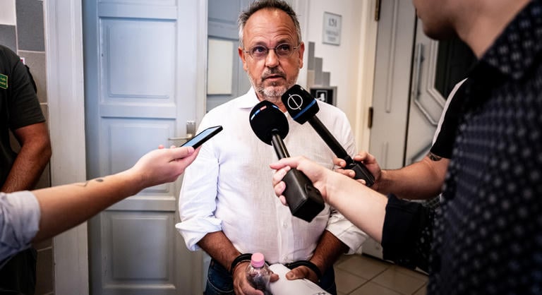 „Politikai koncepciós eljárás áldozata vagyok” – üzente a szegedi Csillag börtönből Bús Balázs