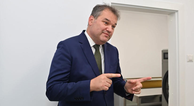 Cseke szerint téves információ terjed a tanácsosok összeférhetetlenségéről