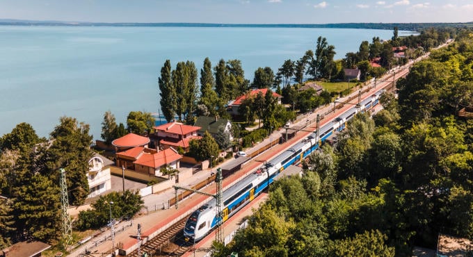 Balatoni építkezések: most húznának egy vonalat