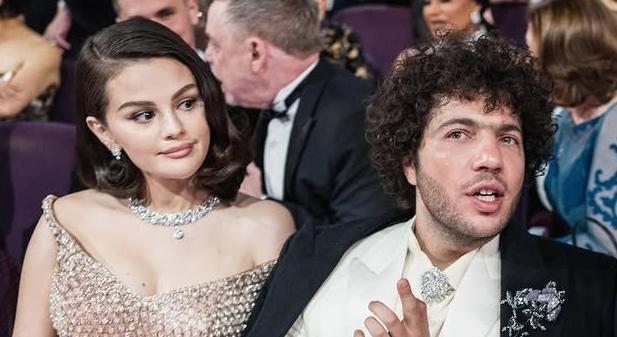 Benny Blanco a félelme miatt hajóval utazott Selena Gomez születésnapjára