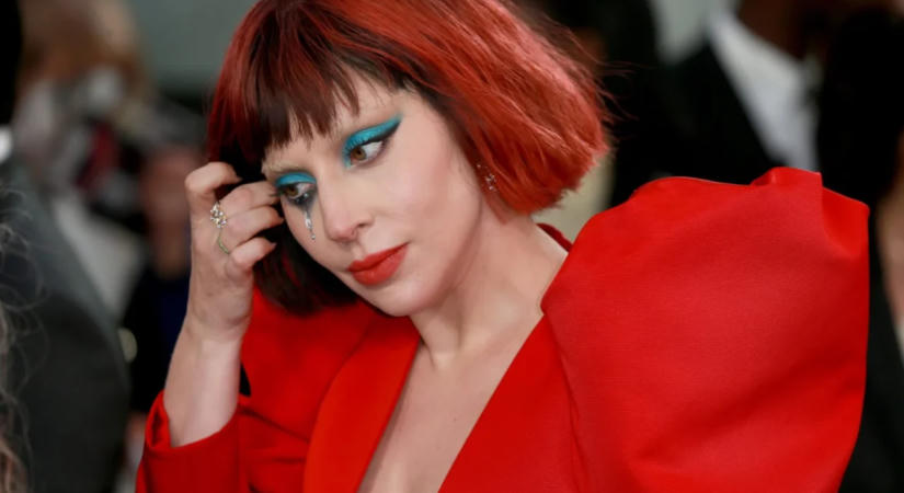 Megszületett Lady Gaga első gyermeke