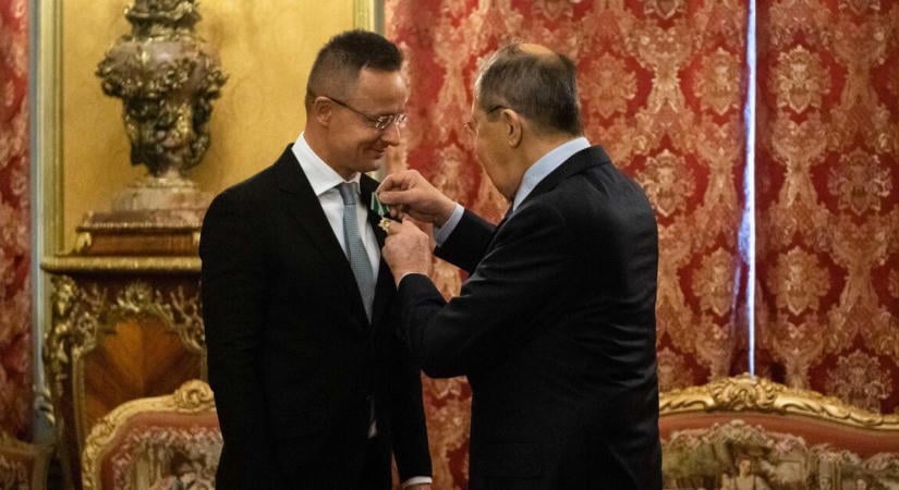 Szijjártó Péter szelleme kísértett Brüsszelben: furcsa alkuk és baljós jelek az Oroszország elleni uniós szankciók körül
