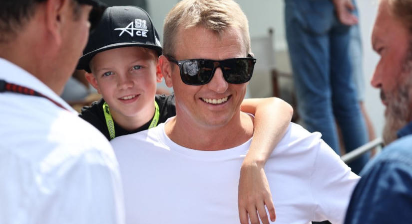 Kimi Räikkönen fia Vettel és Verstappen nyomdokaiba lépett