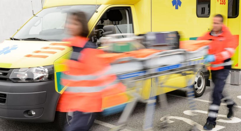 A busz előtt esett el egy idős férfi Veszprémben
