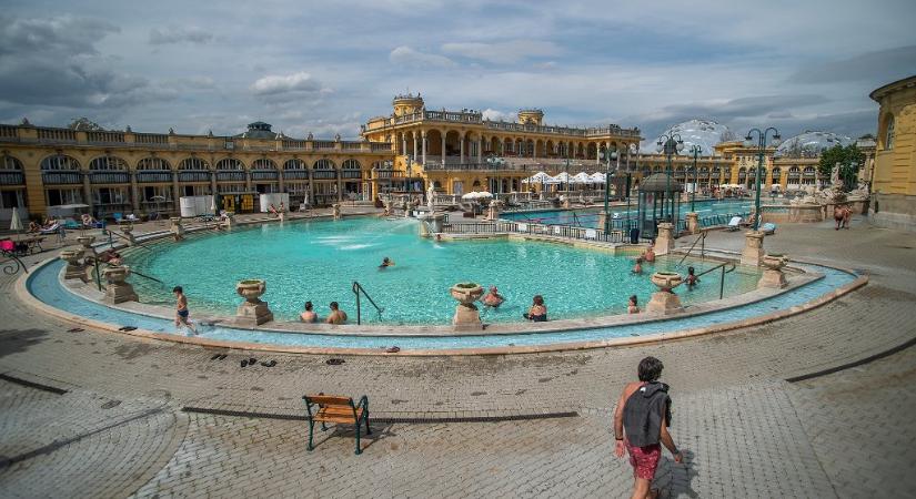 A rezsiemelkedés ellenére sem zárnak be a budapesti fürdők, viszont a jegyárak drágulnak