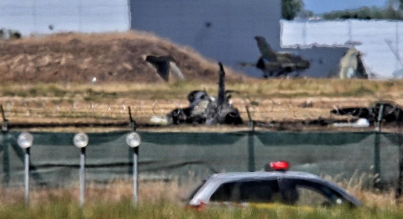 Döntés született a Magyar Honvédség lezuhant Gripen vadászgépéről: elvittek egy fontos alkatrészt, tüzetesen átnézik – kiderült, mi lesz a pilóták sorsa
