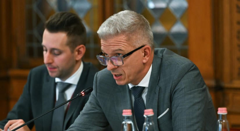 Nyilvánosságra hozzák a dokumentumokat: kiderül, miről döntött zárt ajtók mögött az Orbán-kormány