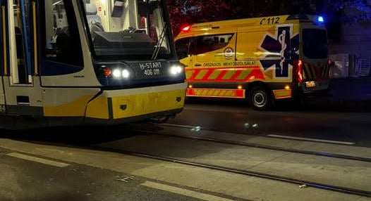 Autóval koccant a tram-train Vásárhelyen